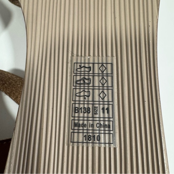 Blowfish Malibu Sandals Size 11 Blowfish with Velcro ankle strap EUC - Picture 6 of 9